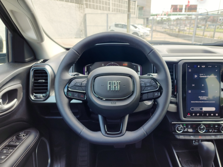 fiat toro 1.3 turbo 270 flex volcano at6 24/25 seminovo8