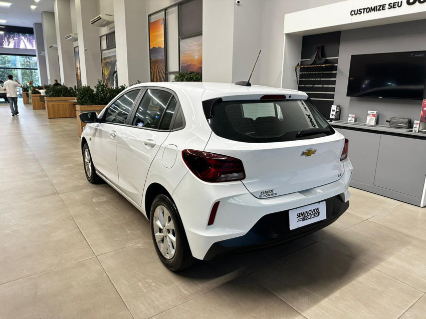 chevrolet onix 1.0 turbo flex lt man 23/23 seminovo5