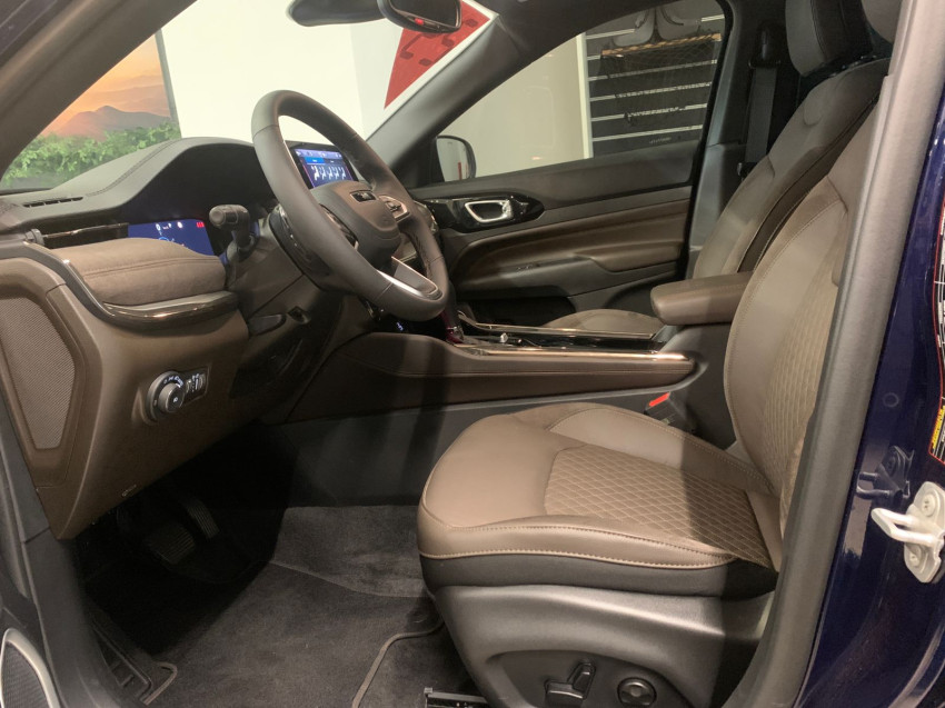 jeep commander 2.2 turbo diesel overland at9 25/25 seminovo6