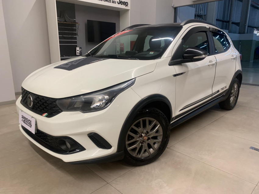 fiat argo 1.3 firefly flex trekking man 19/20 seminovo2