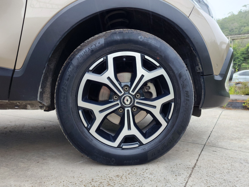 renault captur 1.3 tce flex iconic x-tronic 21/22 seminovo11