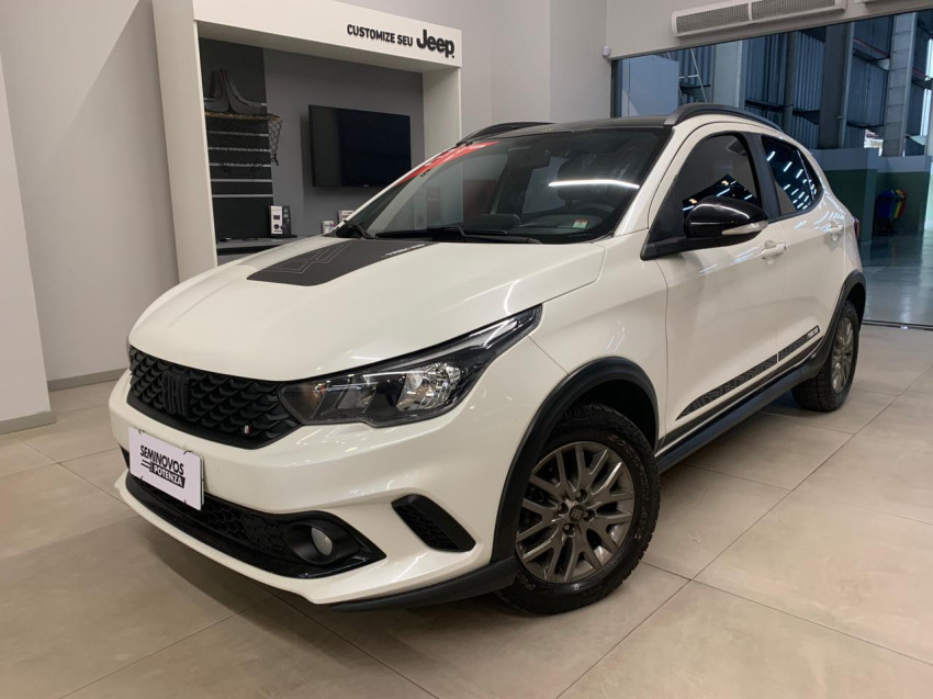 fiat argo 1.3 firefly flex trekking man 20/21 seminovo2