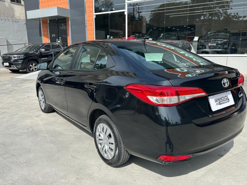 toyota yaris 1.5 16v flex sedan xl multidrive 24/25 seminovo5