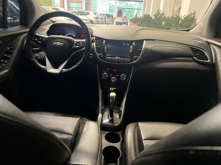 chevrolet tracker 1.4 16v turbo flex midnight at 18/19 seminovo7