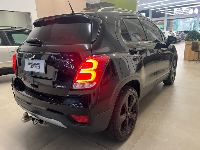 chevrolet tracker 1.4 16v turbo flex midnight at 18/19 seminovo3