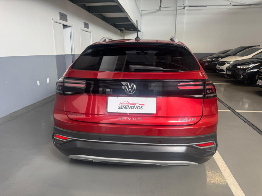 volkswagen nivus 1.0 200 tsi total flex highline at 20/21 seminovo4