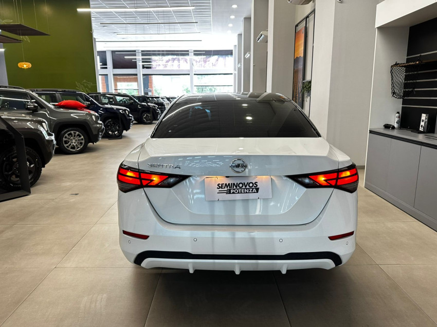 nissan sentra 2.0 16v gasolina exclusive xtronic 23/23 seminovo4