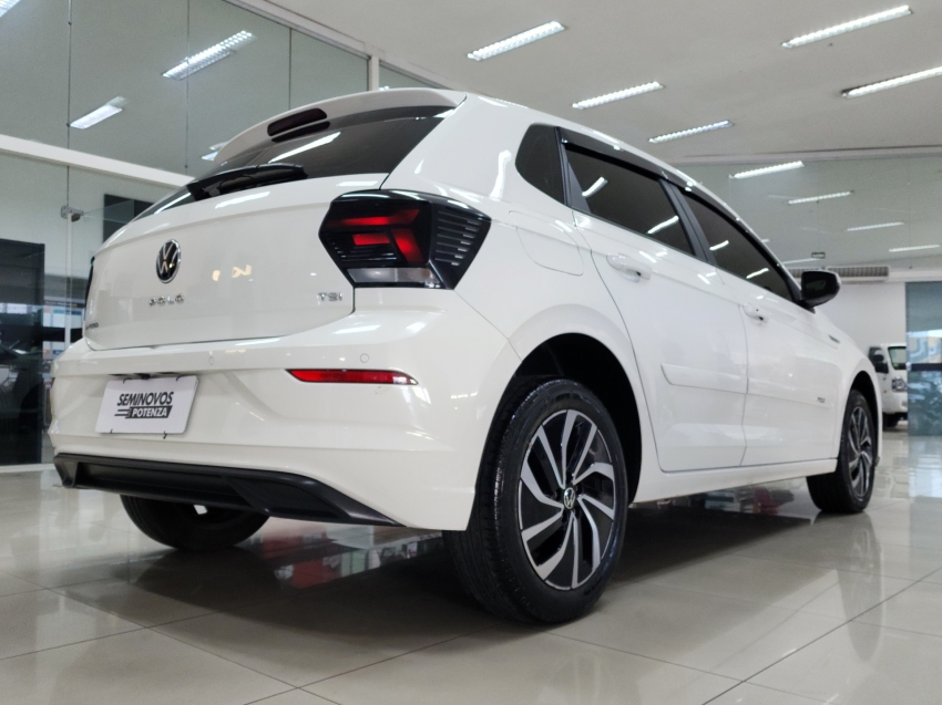 volkswagen polo 1.0 170 tsi highline at 23/24 seminovo4