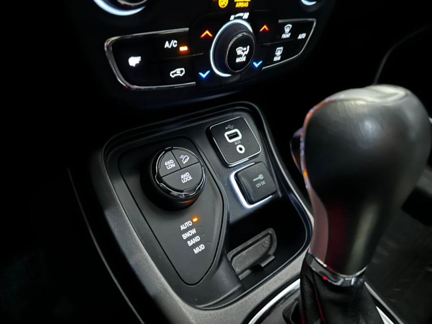 jeep compass 2.0 16v diesel longitude 4x4 at 16/17 seminovo9