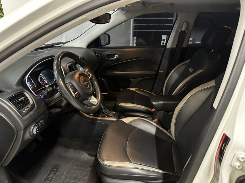 jeep compass 2.0 16v diesel longitude 4x4 at 16/17 seminovo7