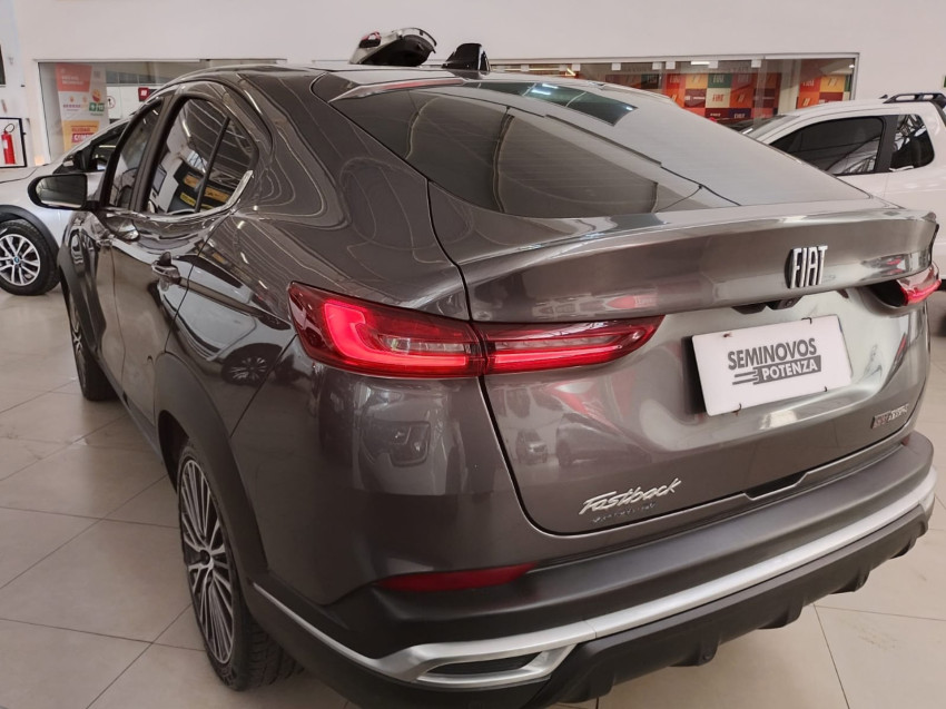 fiat fastback 1.3 turbo 270 flex limited edition at6 23/24 seminovo4