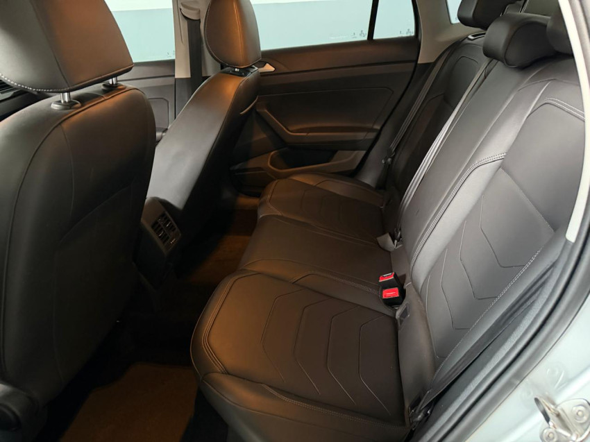 volkswagen virtus 1.0 200 tsi comfortline at 24/25 seminovo11