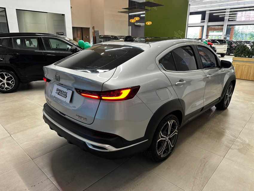 fiat  fastback 1.0 turbo 200 flex impetus cvt 22/23 seminovo3