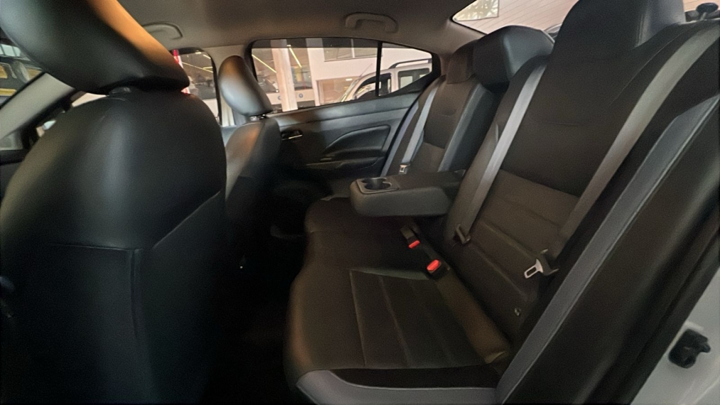 nissan versa 1.6 16v flex exclusive xtronic 23/24 seminovo13