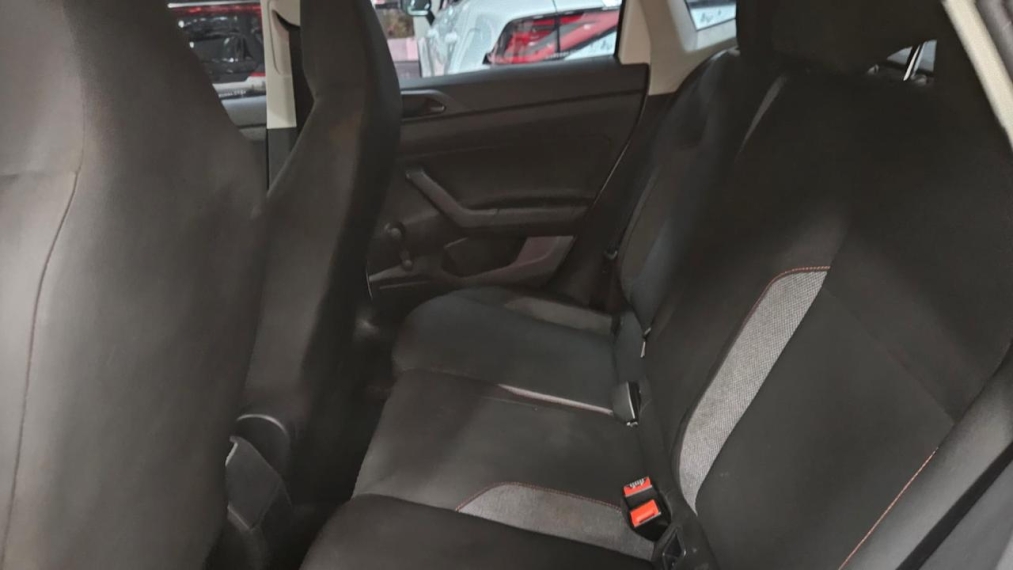 volkswagen polo 1.0 mpi track man 24/25 seminovo9