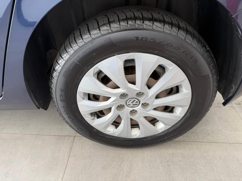 volkswagen polo 1.0 mpi total flex man 18/18 seminovo12