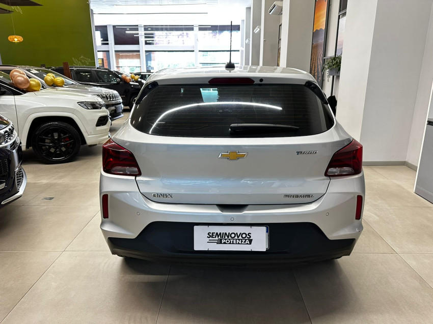 chevrolet onix 1.0 turbo flex premier at 221/22 seminovo4