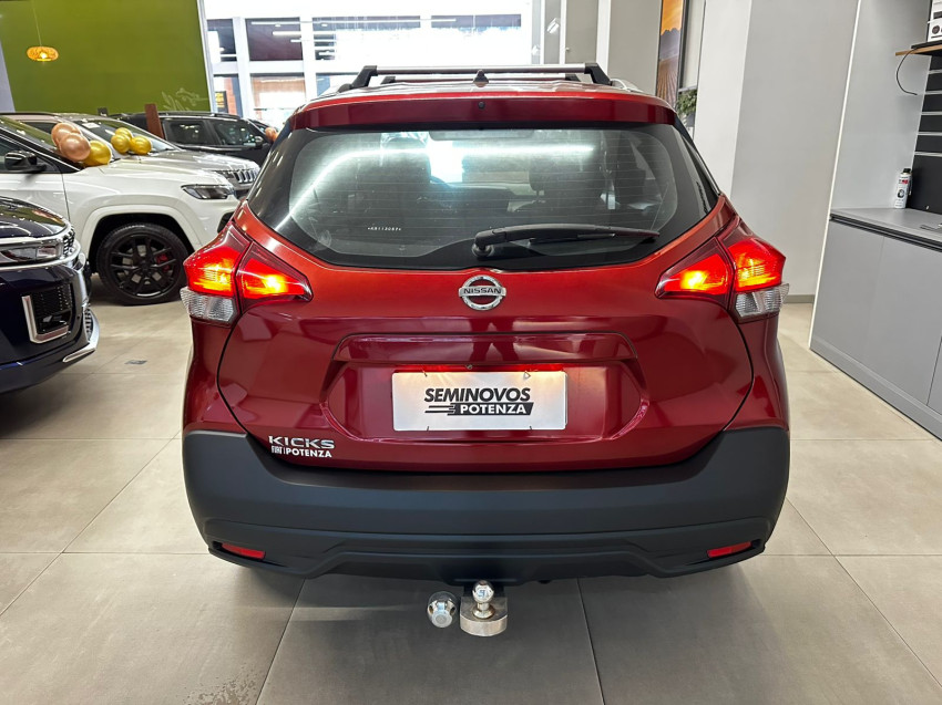 nissan kicks 1.6 16v flexstart sv 4p xtronic 18/19 seminovo4