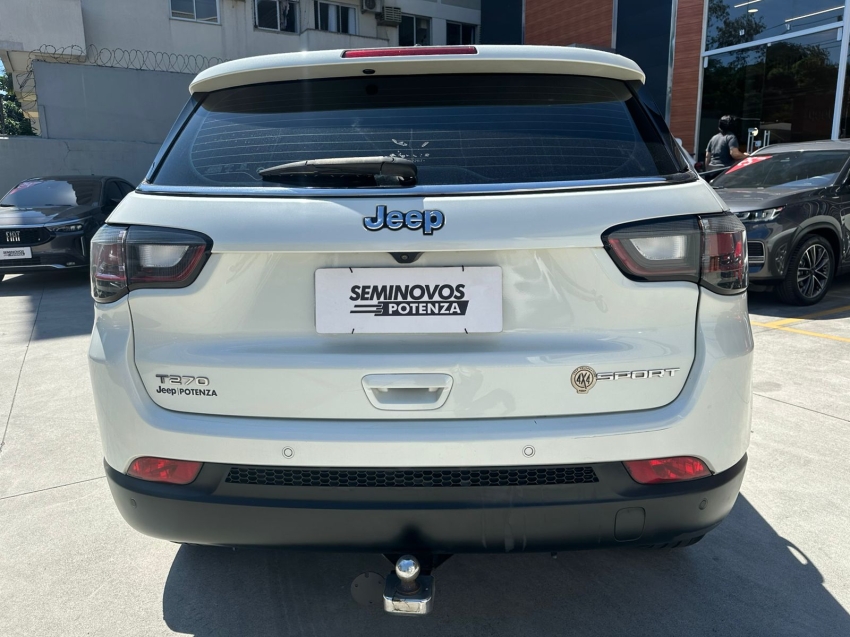 jeep compass 1.3 t270 turbo flex sport at6 21/22 seminovo4