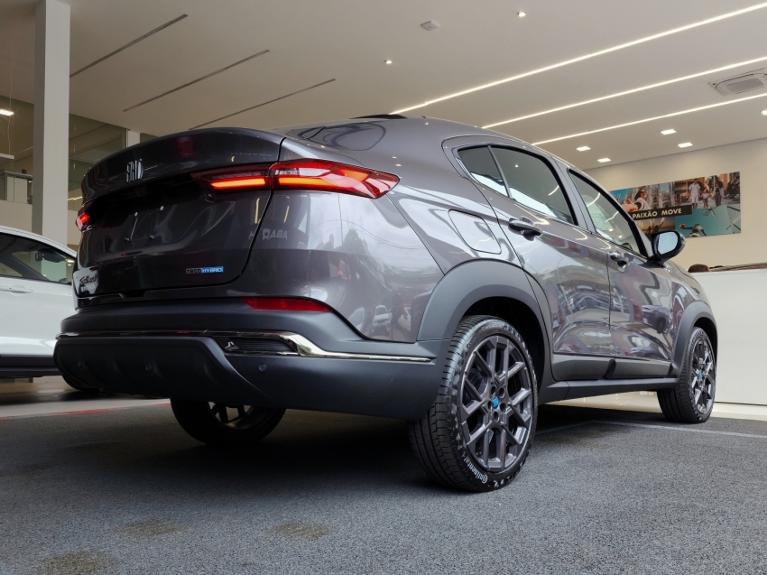 fiat fastback 1.0 turbo 200 hybrid impetus cvt 26/26 0km14