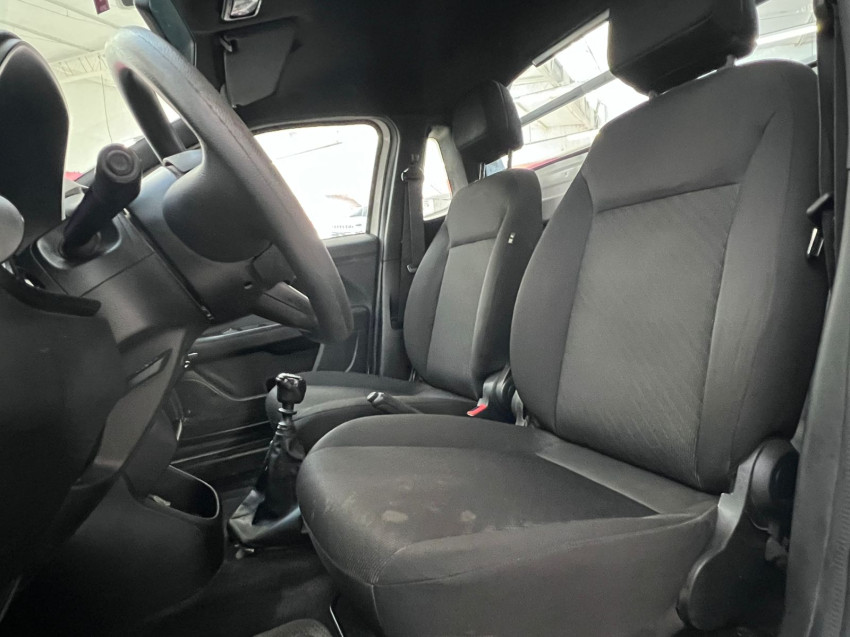 fiat strada 1.3 firefly flex endurance cs man 24/25 seminovo6