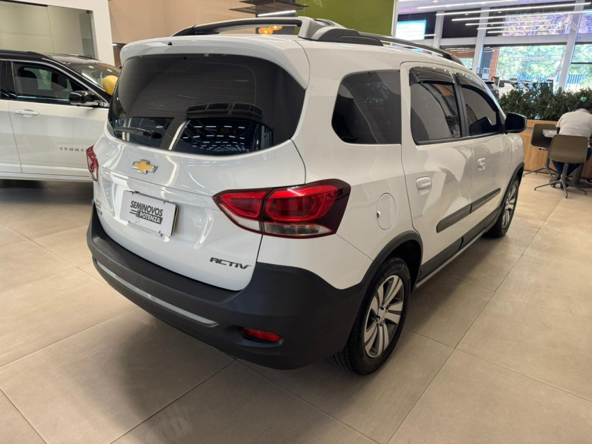 chevrolet spin 1.8 activ 8v flex 4p at 19/20 seminovo3