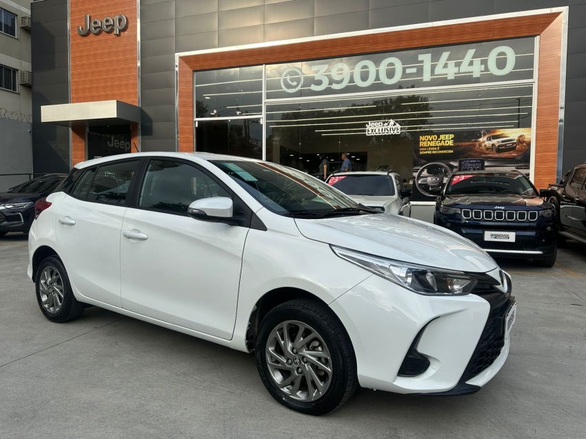 toyota yaris 1.5 16v flex xs multidrive 24/25 seminovo