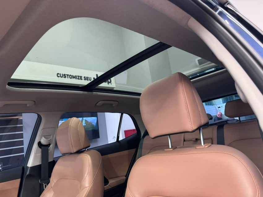 creta turbo platinum hyundai automatico com teto solar baixa km muito novo revisado8