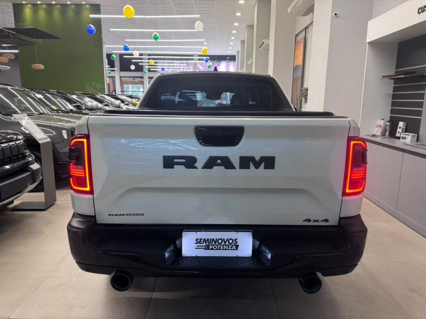 ram rampage r/t rt 2.0 hurricane motor turbo gasolina 4x4 super nova com menos de mil km4