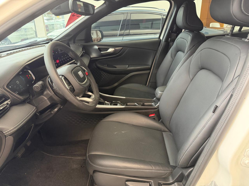 fiat fastback 1.0 turbo 200 hybrid impetus cvt 25/26 seminovo6