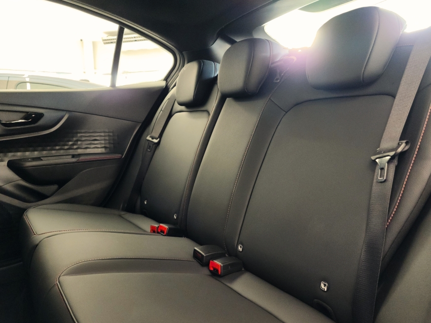 fiat fastback 1.3 turbo 270 flex abarth at6 26/26 0km16