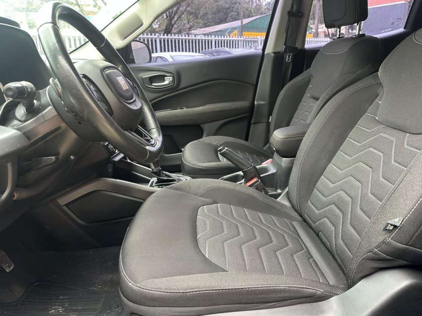 fiat toro 1.3 turbo 270 flex freedom at6 22/23 seminovo6