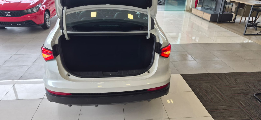 FIAT CRONOS 1.3 FIREFLY FLEX PRECISION CVT 25/26 SEMINOVO9