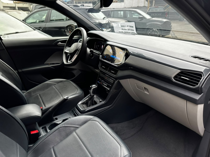 VOLKSWAGEN T-CROSS 1.4 250 TSI TOTAL FLEX HIGHLINE AT 22/23 SEMINOVO8
