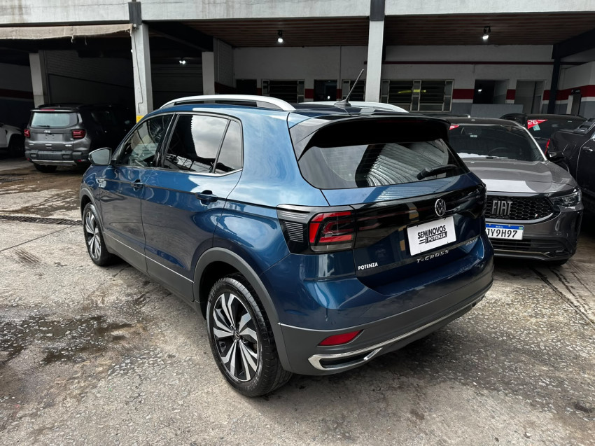 VOLKSWAGEN T-CROSS 1.4 250 TSI TOTAL FLEX HIGHLINE AT 22/23 SEMINOVO5