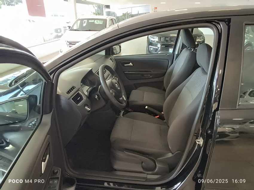 vw/fox 1.0 gii preto vw/fox 1.0 gii preto