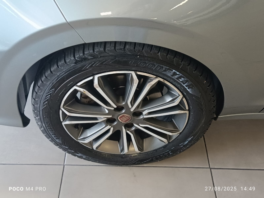fiat/cronos precision 1.8 at6 flex fiat/cronos precision 1.8 at6 flex