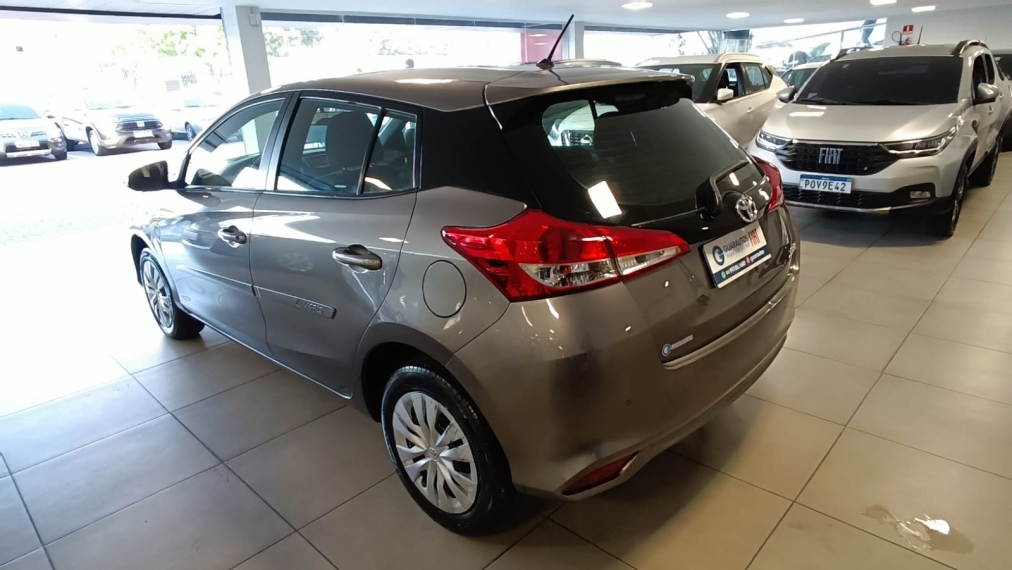toyota / yaris  xl13 automatico toyota / yaris  xl13 automatico