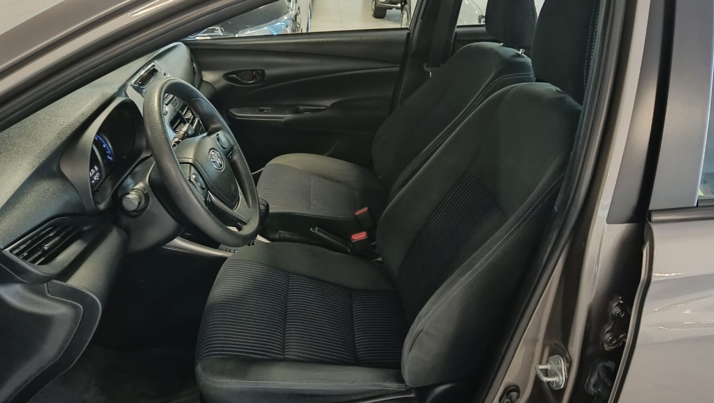 toyota / yaris  xl13 automatico toyota / yaris  xl13 automatico