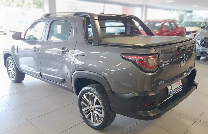 fiat/strada volcano cd 1.3 at flex  2023/20232