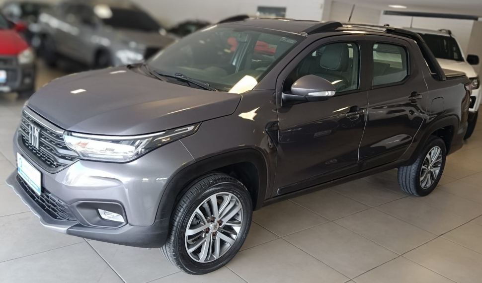 fiat/strada volcano cd 1.3 at flex  2023/20231