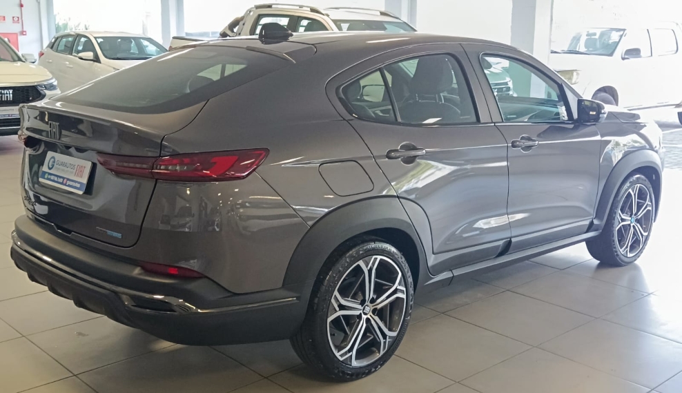 fiat fastback 1.0 turbo 200 hybrid impetus cvt 2024/20255
