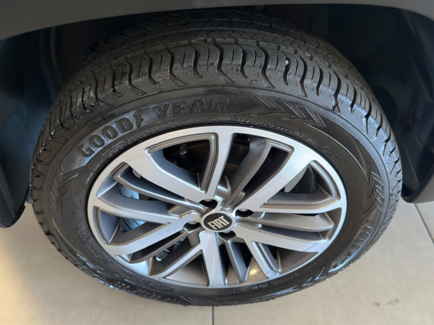 fiat strada ultra 1.0 turbo 200 flex cd cvt 2023/202412