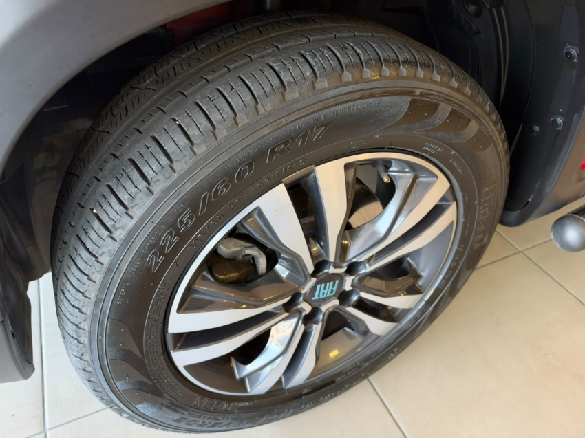 fiat toro 1.3 turbo 270 flex freedom at6 4p automatico 202414