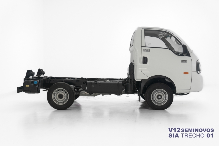 kia bongo 2.5 td diesel std cs 4x4 manual4