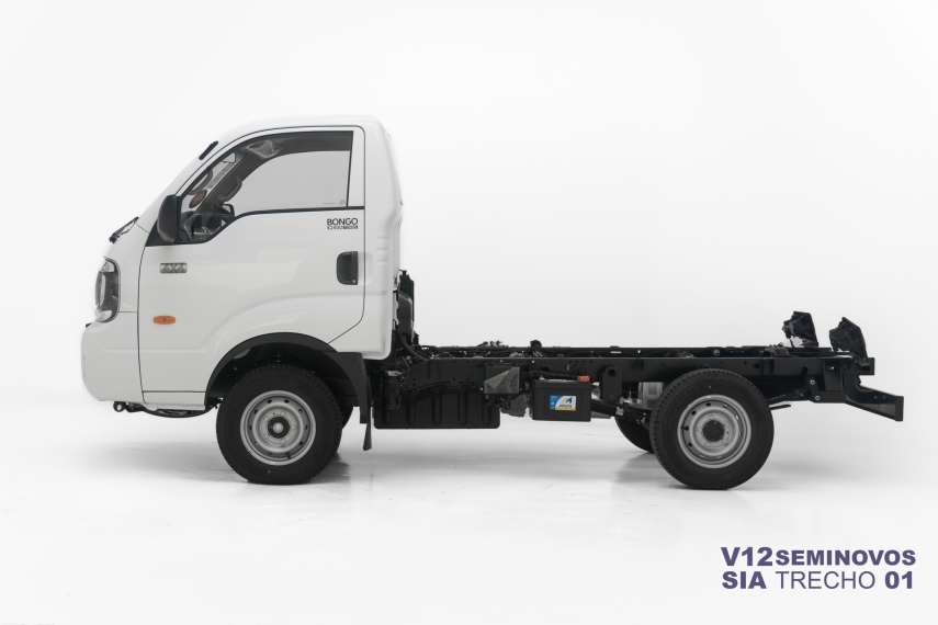 kia bongo 2.5 td diesel std cs 4x4 manual5