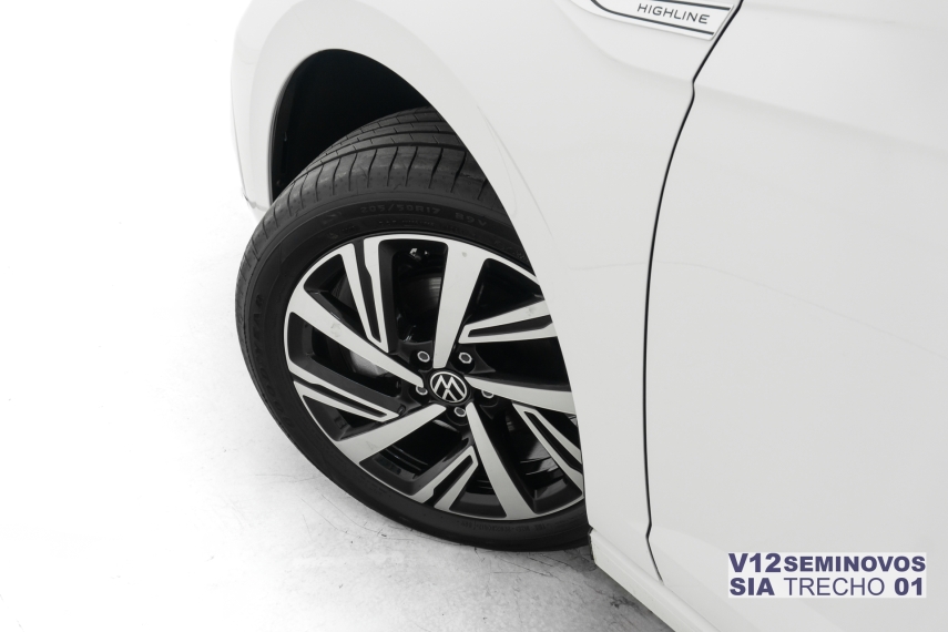 volkswagen virtus 1.0 200 tsi highline automatico.