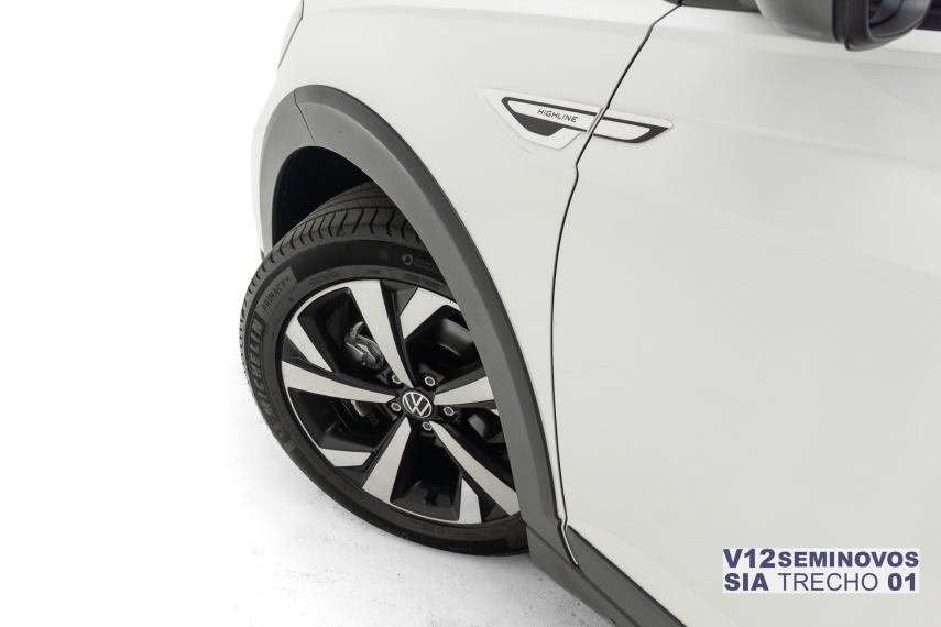 volkswagen nivus 1.0 200 tsi total flex highline automatico 5p 2021