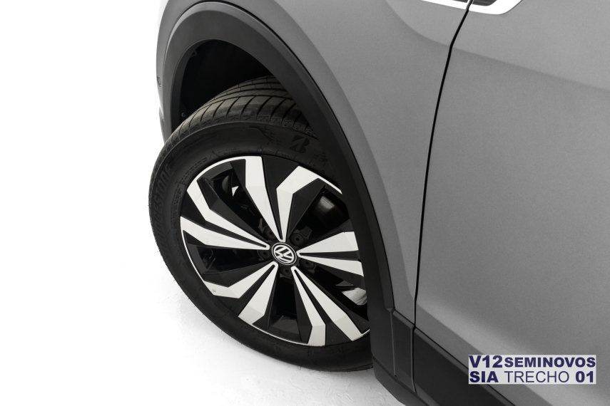 volkswagen t-cross 1.4 250 tsi total flex highline automatico.