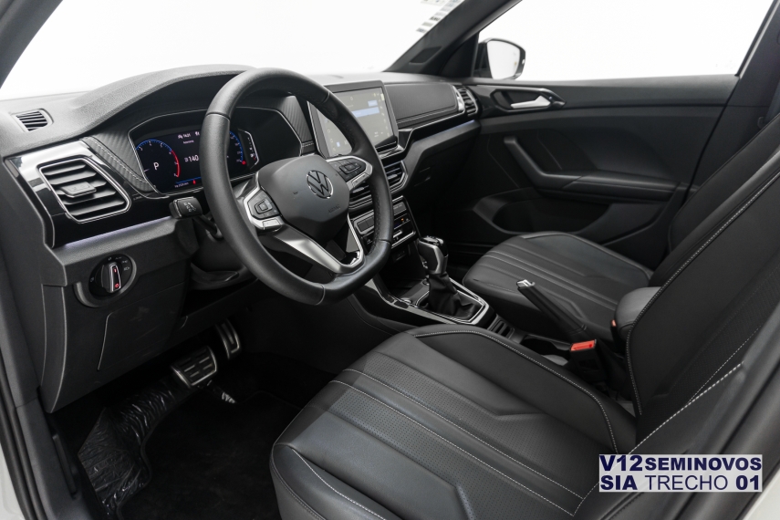 volkswagen t-cross 1.4 250 tsi total flex highline automatico 5p 2025